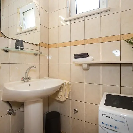 Apartmani Filipic Bol Exterior photo